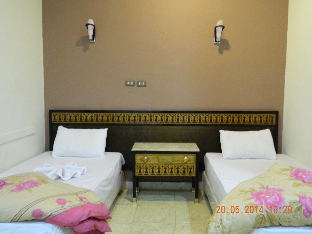 One Season Hostel Кайро Екстериор снимка